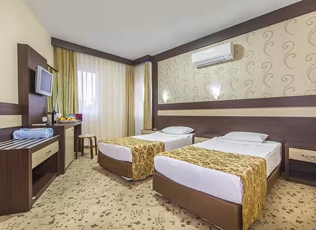 Lonicera World Hotel 4