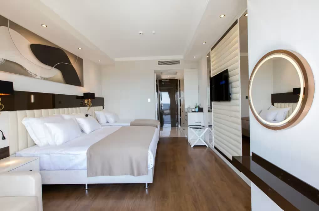 Serenity Queen 4