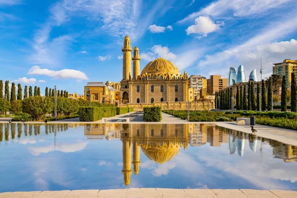 holiway travel haydar camii baku genel gorunum