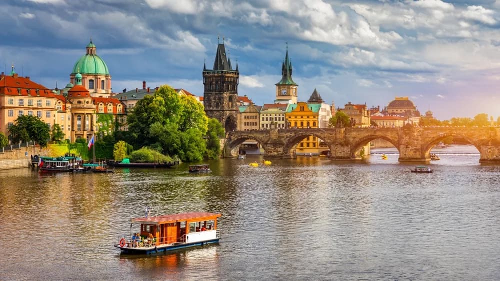 Bohemya'nın Işıltısı Prag Turu Yılbaşı Özel Türk Havayolları İle 3 Gece 4 Gün