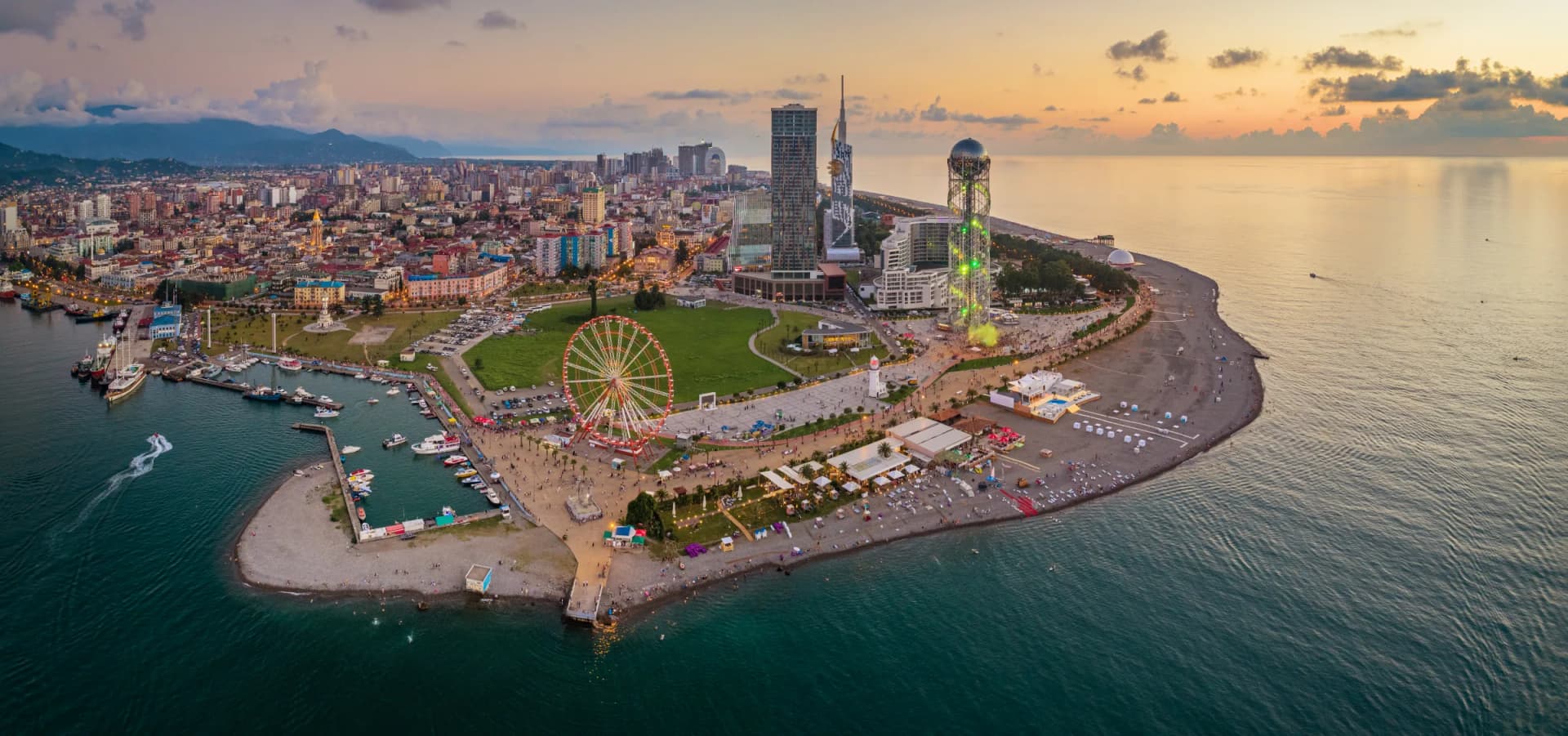 holiway travel batum piazza meydani