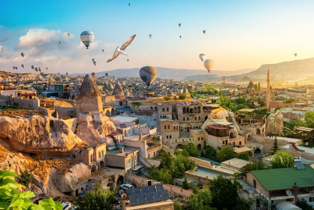 holiway travel kapadokya balonlar gokyuzu