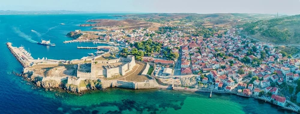 holiway travel bozcaada kale liman manzara