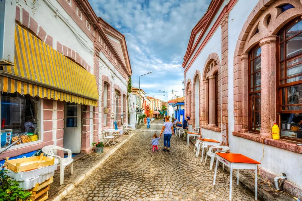 holiway travel cunda adasi tas evler