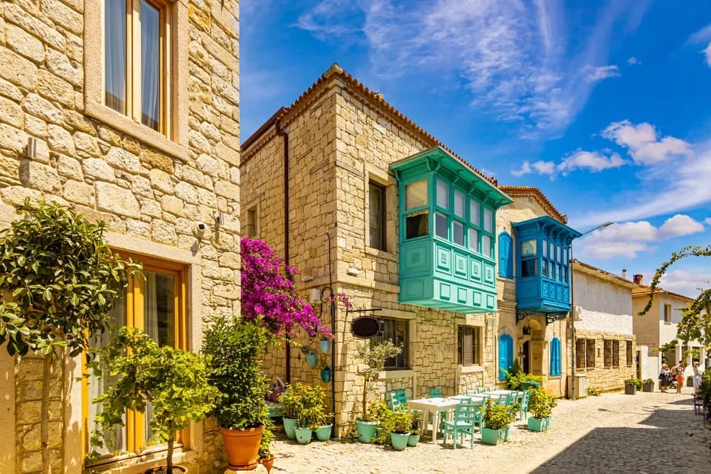 holiway travel izmir alacati ruzgar gulleri