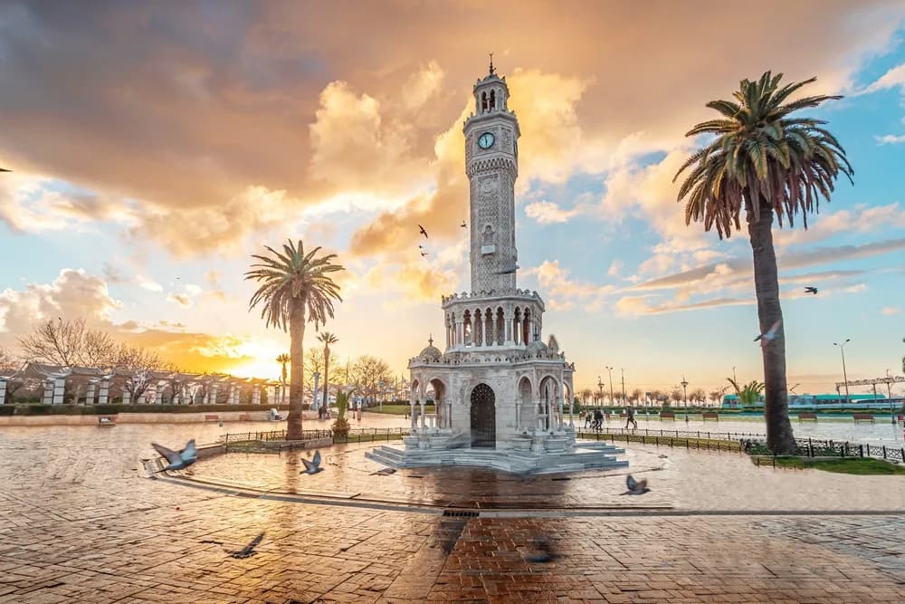 holiway travel izmir saat kulesi kordon